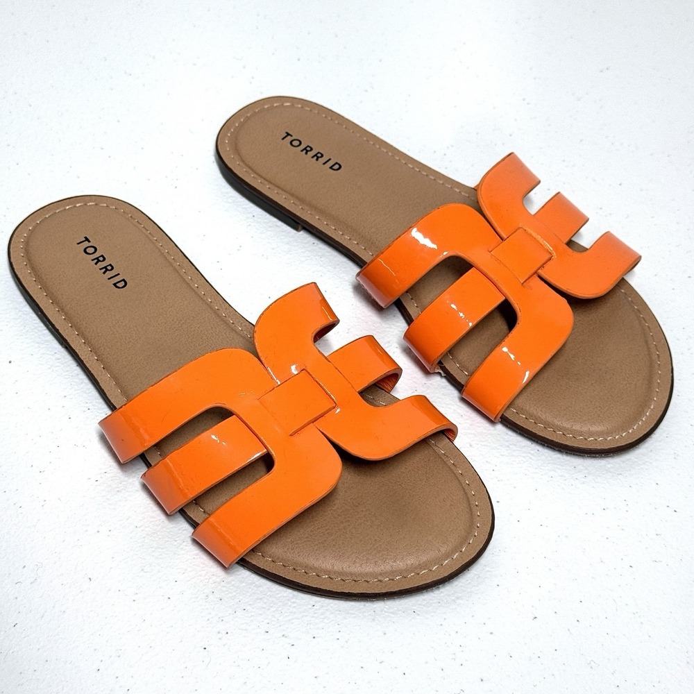Torrid Sandals Womens 8 WW Medallion Slide Minimalist Hermes Style Orange Patent